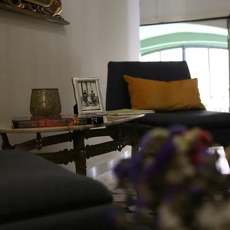 Casa Famoso *