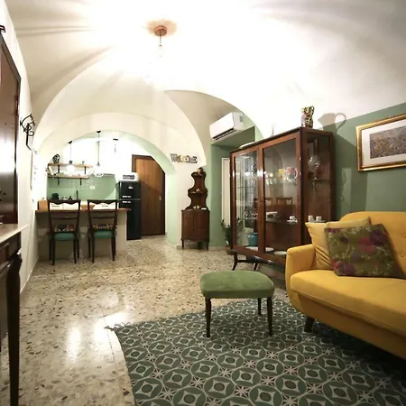 Casa Famoso *